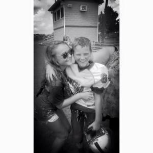 Meet your Posher, Hunter